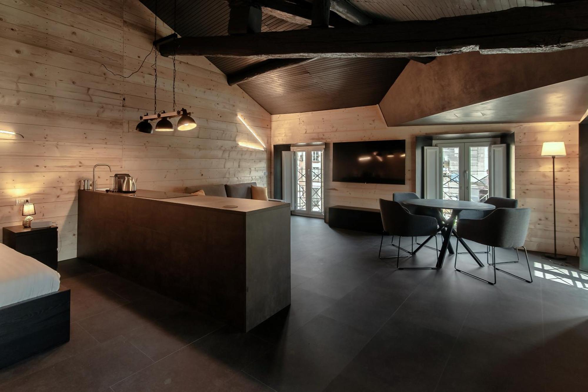 Fitzgerald Building - The House Of Travelers Apartment Комо Стая снимка