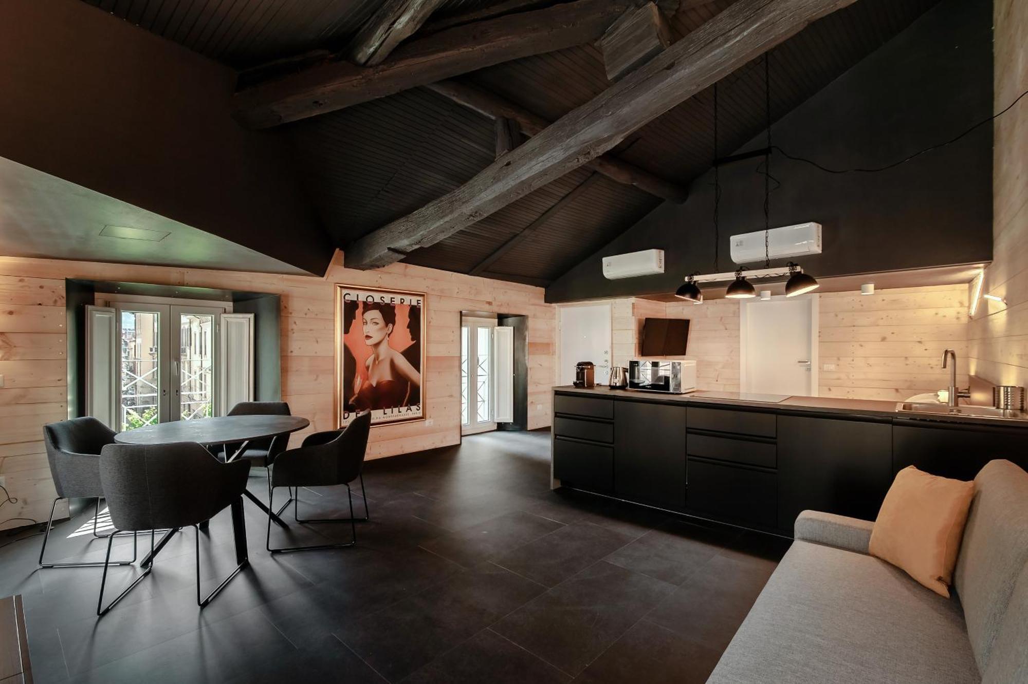Fitzgerald Building - The House Of Travelers Apartment Комо Стая снимка
